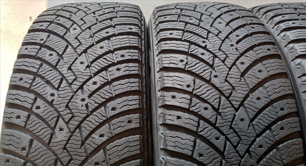Pirelli Scorpion Ice Zero2 235/60 R18 téli gumik 4db.8mm 6. kép
