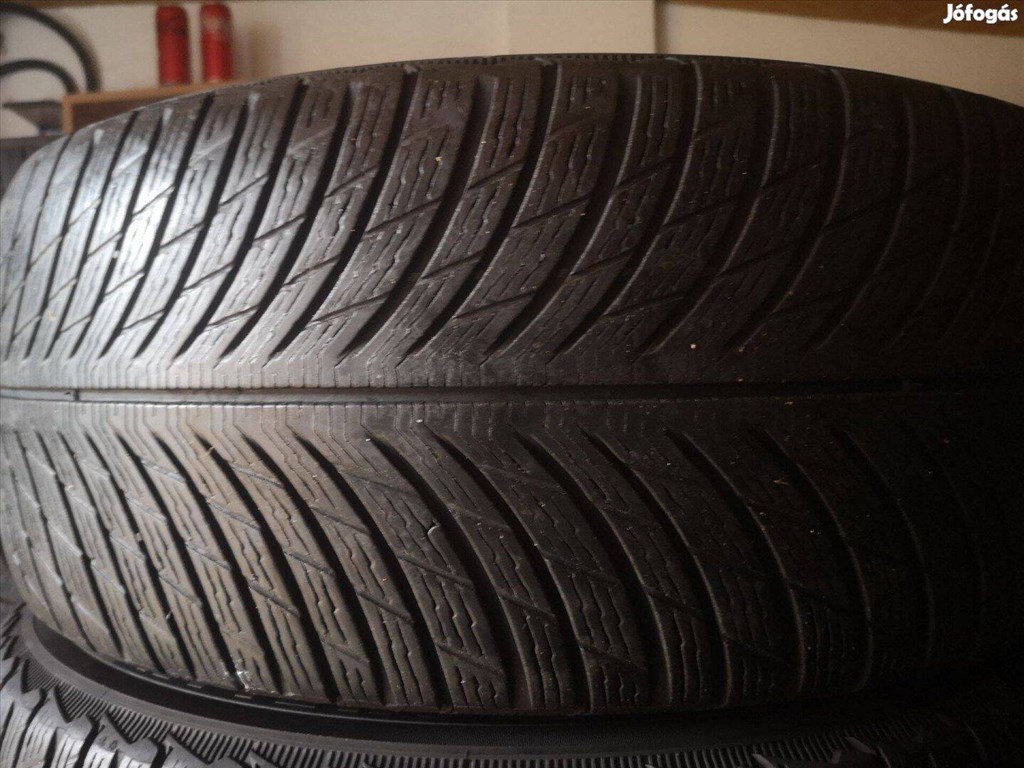  245/4518" 35e/2db  Michelin téli gumi gumi 4. kép