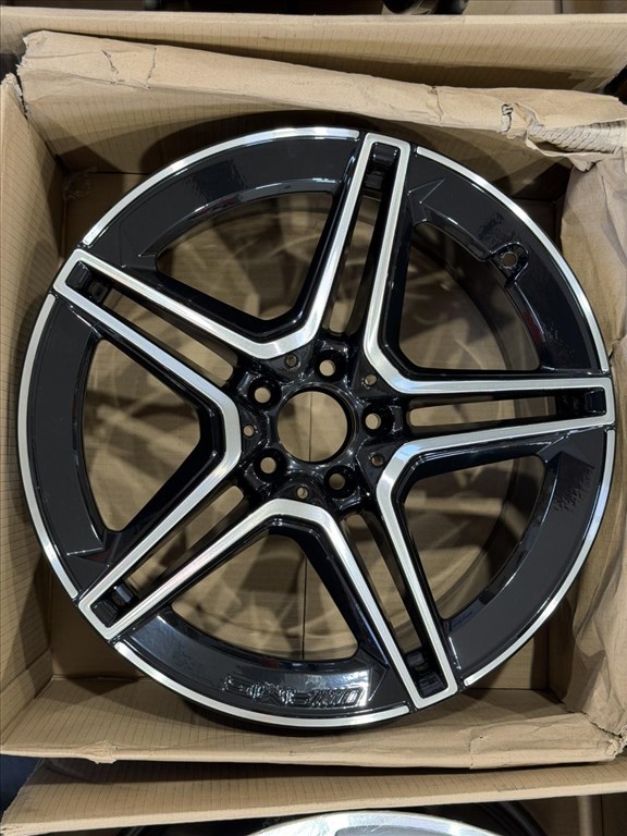 R19 Original Mercedes 9J ET28 - A257 401 1600 / A2574011600 2db alufelni felni 2. kép