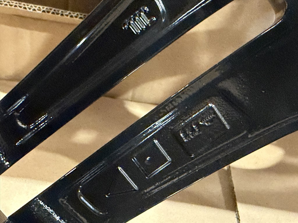 R19 Original Mercedes 9J ET28 - A257 401 1600 / A2574011600 2db alufelni felni 4. kép