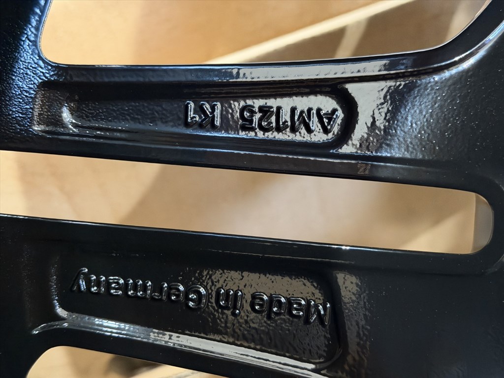 R19 Original Mercedes 9J ET28 - A257 401 1600 / A2574011600 2db alufelni felni 5. kép