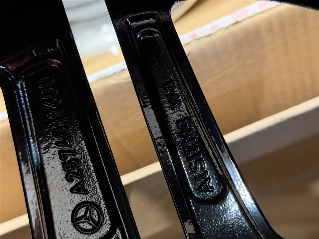 R19 Original Mercedes 9J ET28 - A257 401 1600 / A2574011600 2db alufelni felni 6. kép