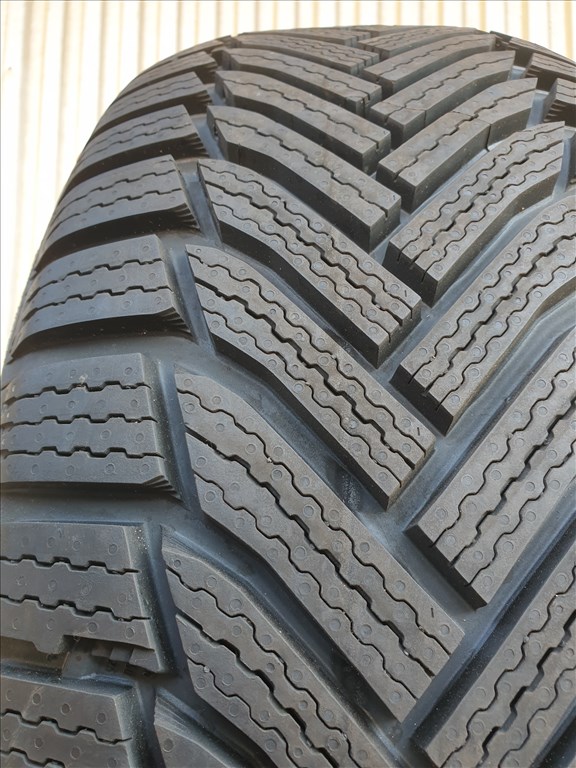  215/60 16 Michelin Alpin 6 (új) 3. kép