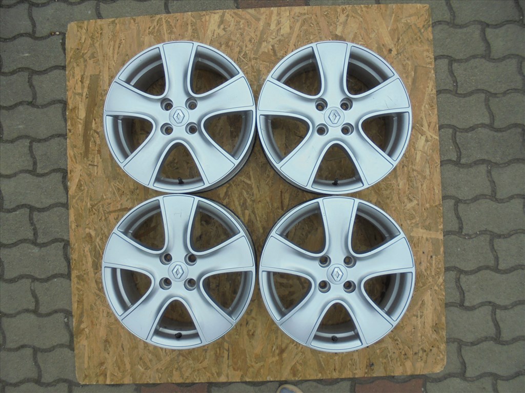 16-os 4 x 100-as Renault alufelni eladó 1. kép