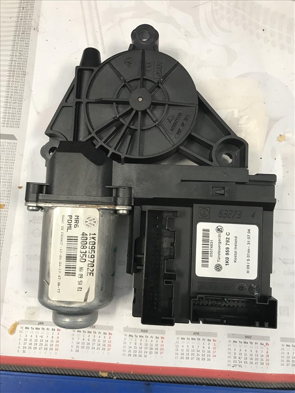 Volkswagen Golf V * jobb első ablakemelő motor 1k0959792c 1. kép