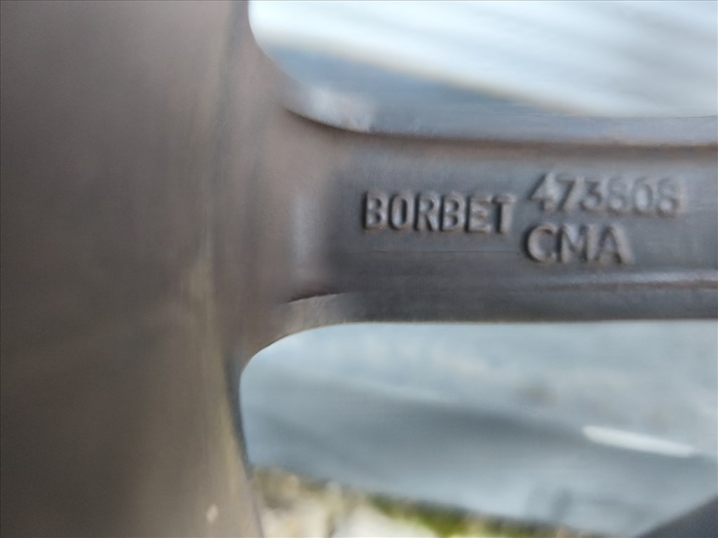  5x114.3 lyukosztású 8JJ 18" használt Borbet alufelni 10. kép