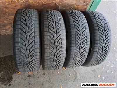 4db 205/60 R16 Yokohama BluEarth Winter Téli gumi eladó! ára! 10000Ft/db  5-6mm minta