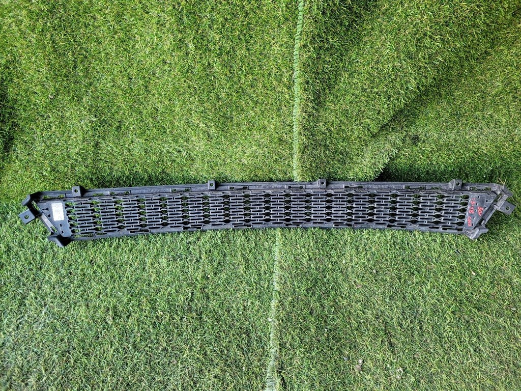 KIA CEED Első Lökhárító Alsó Középső Díszrács 86560A2600 a286560600 2. kép