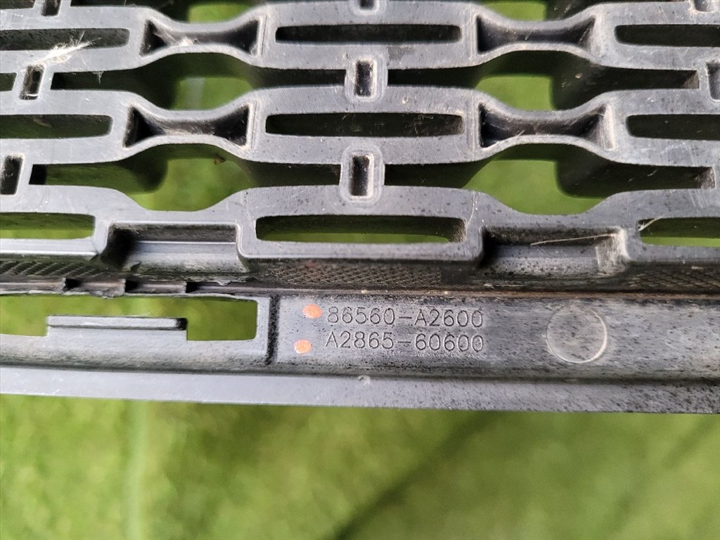 KIA CEED Első Lökhárító Alsó Középső Díszrács 86560A2600 a286560600 3. kép