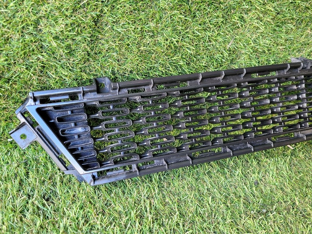 KIA CEED Első Lökhárító Alsó Középső Díszrács 86560A2600 a286560600 5. kép