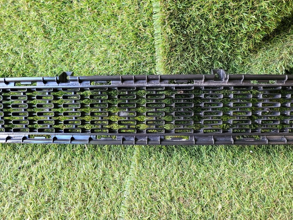 KIA CEED Első Lökhárító Alsó Középső Díszrács 86560A2600 a286560600 6. kép