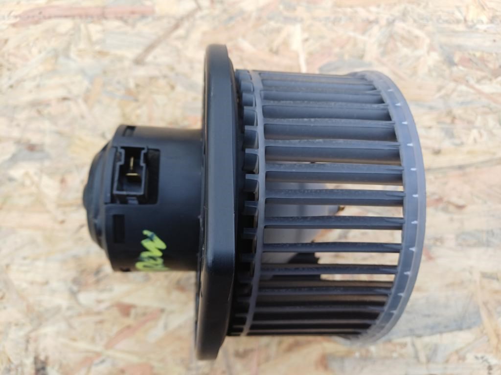 Ssangyong Kyron (2005-2014) Fűtőmotor Klímás  2. kép