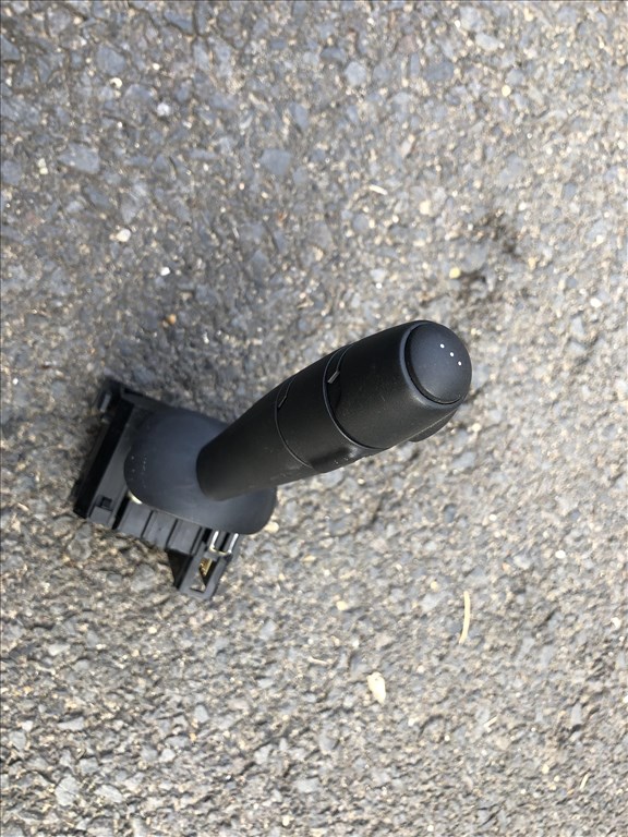 Renault Espace IV bajuszkapcsoló  901057744 3. kép