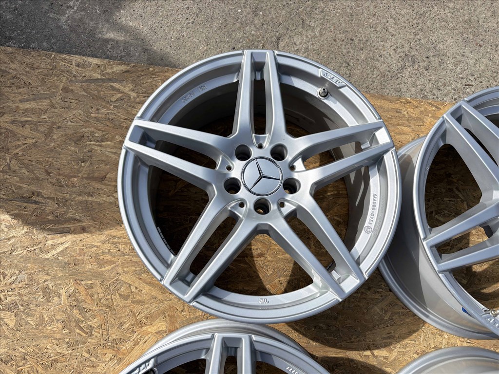 Mercedes AMG Style 17" 5x112 alufelni 17 coll W211 W212 W213 GLC 4. kép