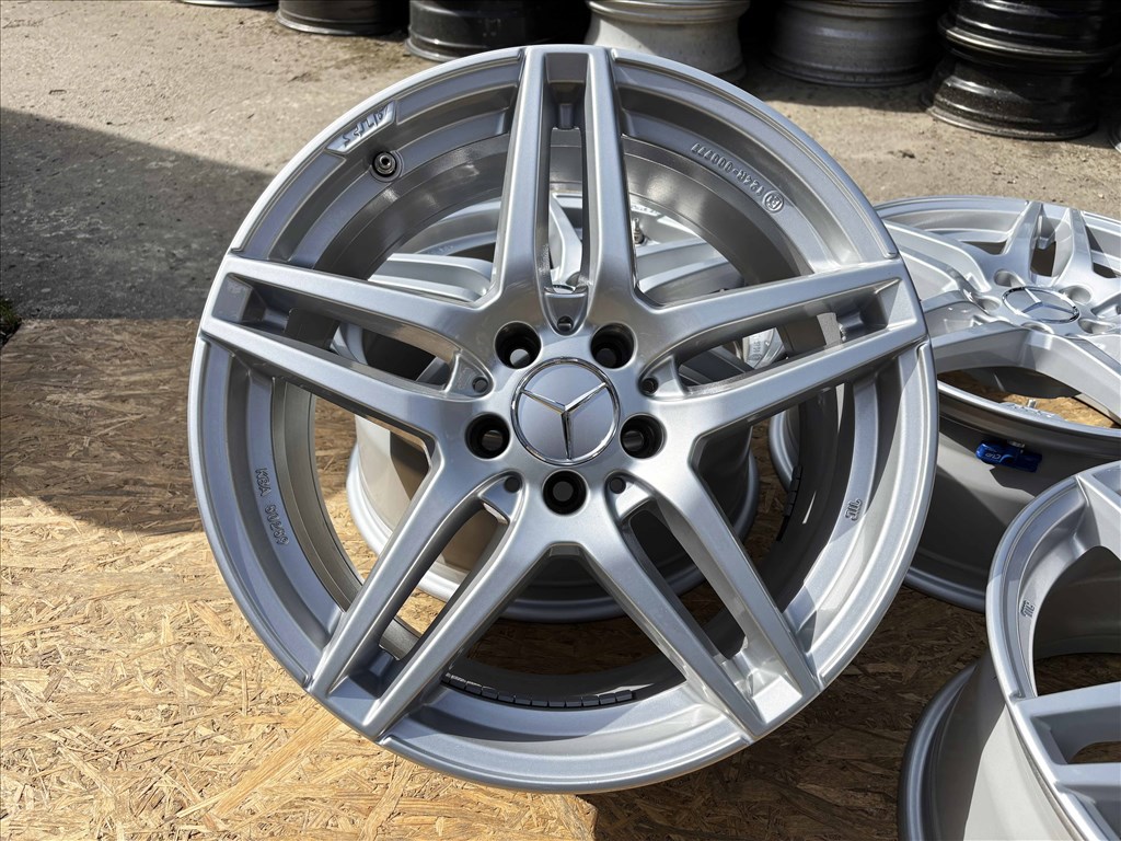 Mercedes AMG Style 17" 5x112 alufelni 17 coll W211 W212 W213 GLC 7. kép