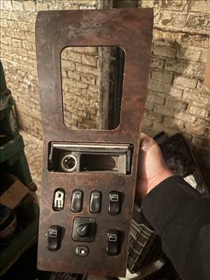 Mercedes ML 270 CDI 1638206610 W163 ML Középkonzol panel kompletten