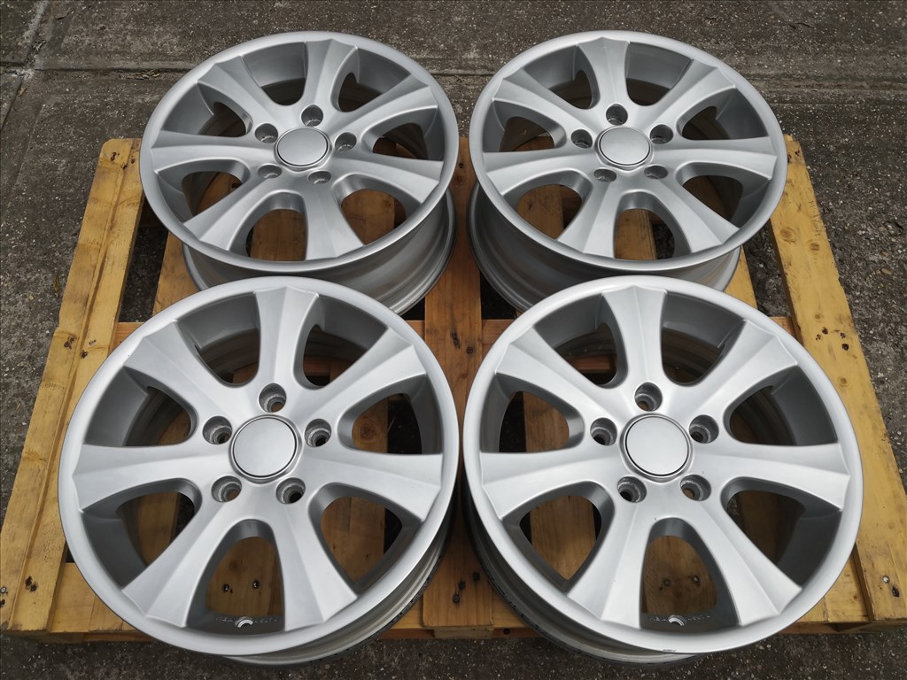 Bmw 1 / 3 -asra Dezent 16-os alufelnik 5x120-as 5. kép