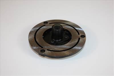 HK11693) ÚJ KLÍMAKOMPRESSZOR MENESZTŐ TÁRCSA - Hyundai Elantra 00-06, Getz 02-10, H1 07-, Matrix 01-08, Santa fe 00-06, Terracan 01- , Trajet 00-06, Tucson 04-06 / Kia Sorento 02-06, Sportage 06-10, K2500/2700/2900 06-16 - 9764426300 976443A571 976444H100 9764439000 976443E200 976442E000 9764435000 - HCC, Made in Korea