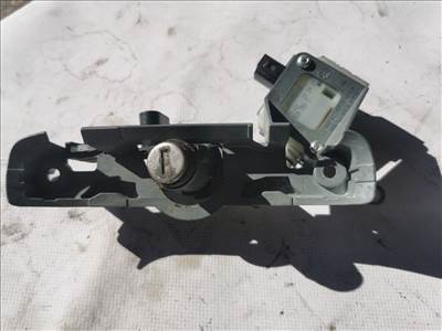 Volkswagen Polo IV VW POLO IV Csomagtérajtó Zárszerkezet  6q6827297h 6q6827601e