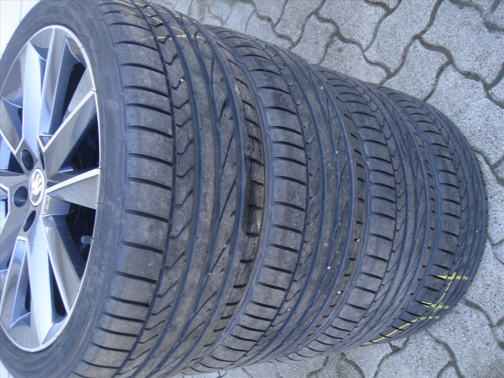 5X100 17-es Skoda Rapid Scala Fabia Rapid Gyári Alufelni 5. kép