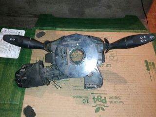 Ford Focus Mk1 Rádió / CD Kapcsoló *91802*