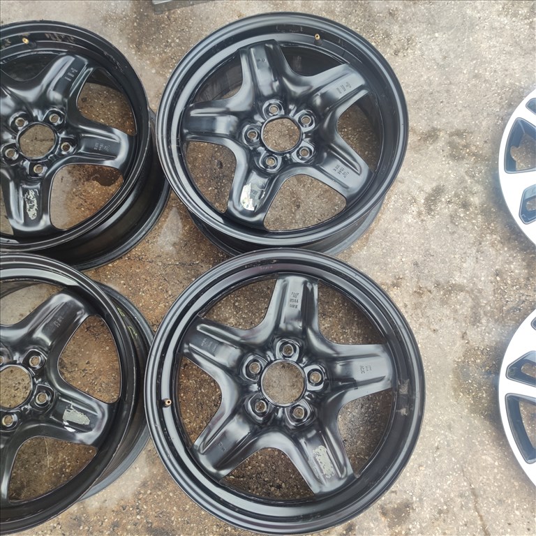 5x115 17 Gyári Opel lemezfelni dísztárcsával 90000ft a 4db/4/ 2. kép