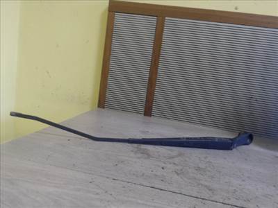 KIA PICANTO Ablaktörlő kar jobb első