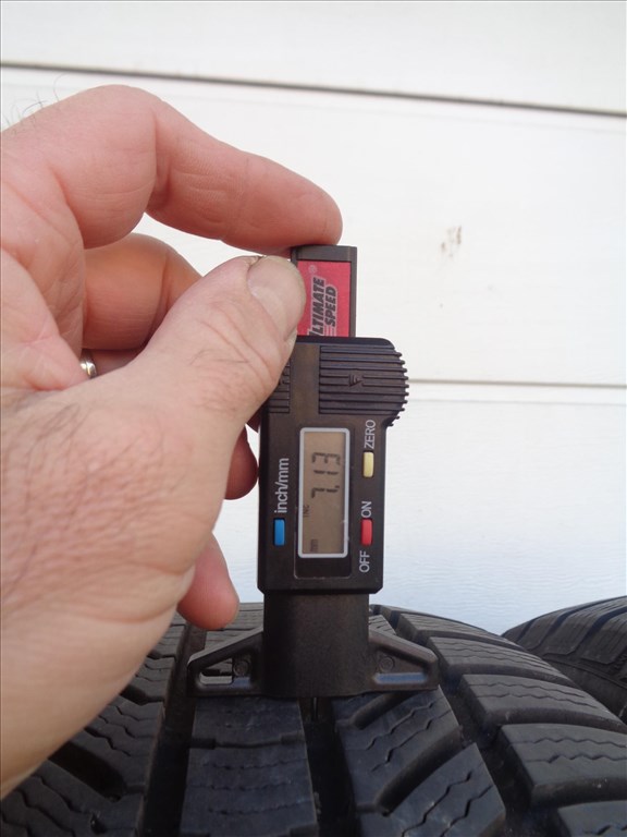 Continental 235/55R19 téli gumi 2db, 2024-es gyártású eladó. 4. kép