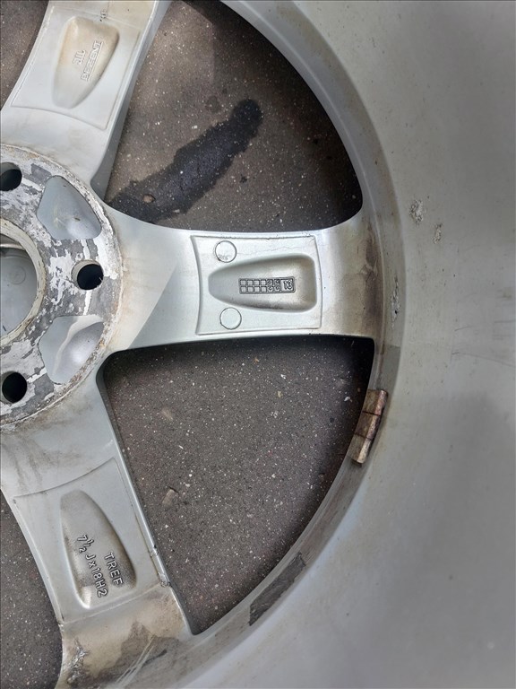  18" újszerű Dezent alufelni, rajta 225/40 újszerű Continental téli gumi gumi  7. kép