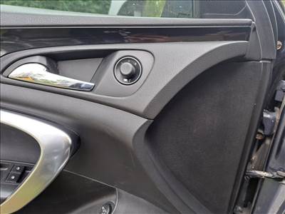 Opel Insignia A Sports Tourer 2.0 CDTI bal első ajtókárpit 
