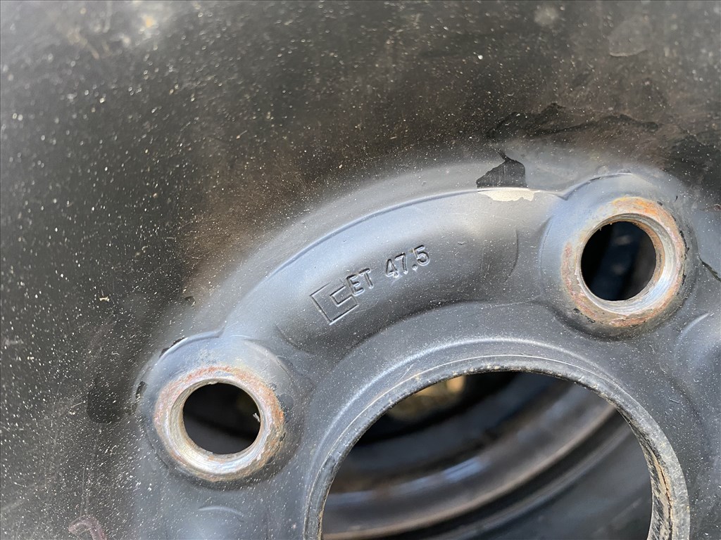 195/55R15 téli gumi Ford lemez felnin, 4db. 20 ezer Ft.  5. kép