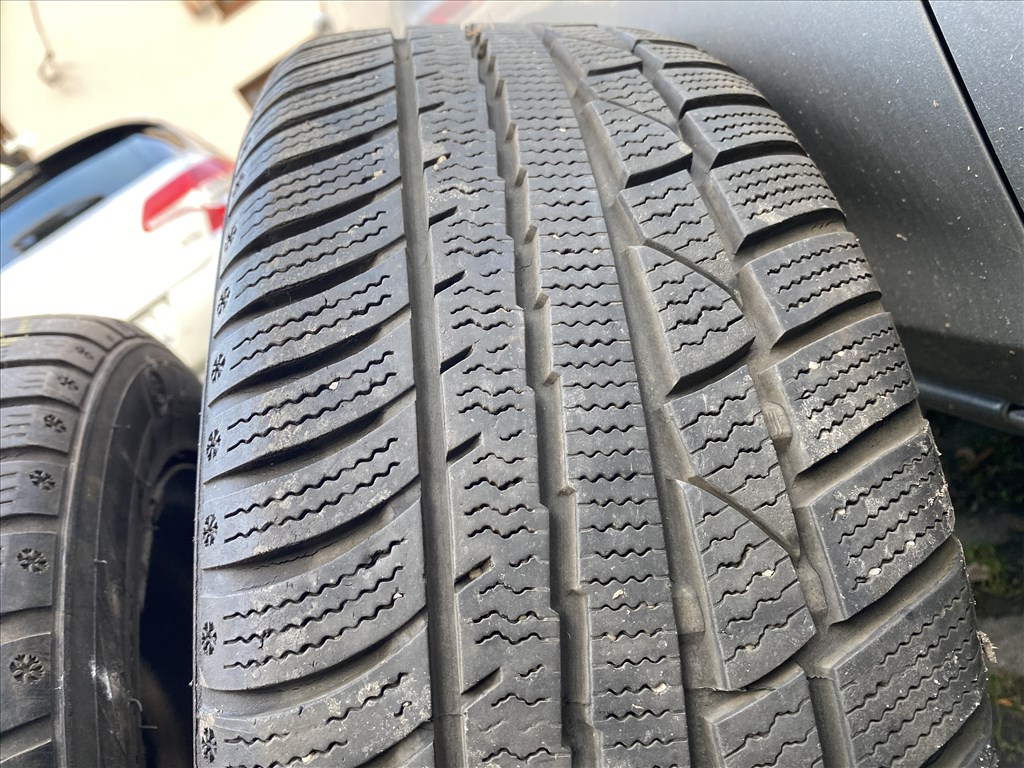 195/55R15 téli gumi Ford lemez felnin, 4db. 20 ezer Ft.  7. kép