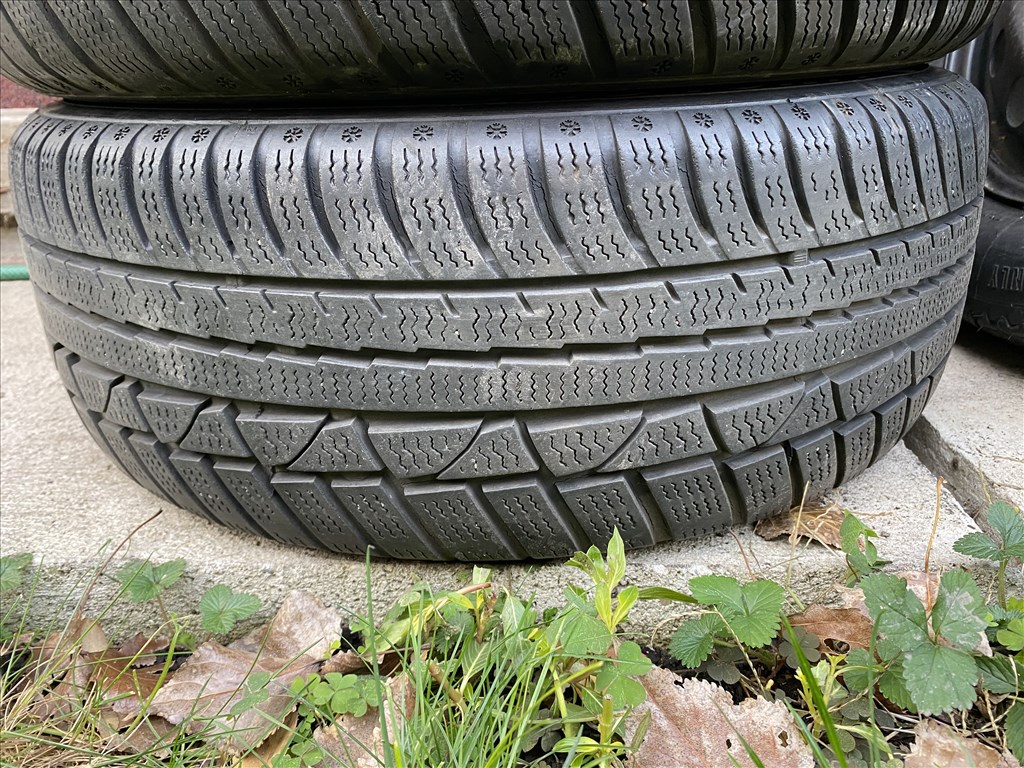 195/55R15 téli gumi Ford lemez felnin, 4db. 20 ezer Ft.  11. kép