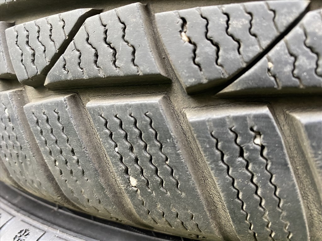 195/55R15 téli gumi Ford lemez felnin, 4db. 20 ezer Ft.  12. kép