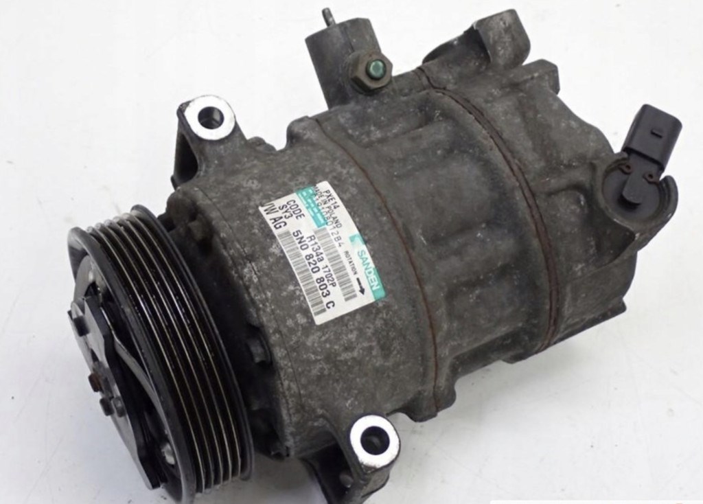 Volkswagen Passat B7 2.0 TDI CFF klímakompresszor 5n0820803c 5N0820803C 1. kép