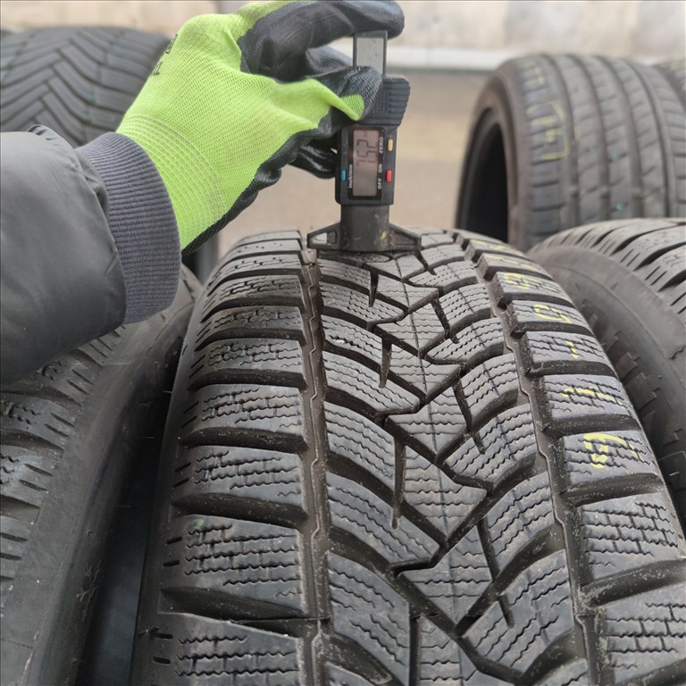 215/60 R16 Dunlop téli gumi 80000ft a 4db/26/ 2. kép