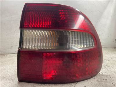 VOLVO V40 Jobb Hátsó Lámpa