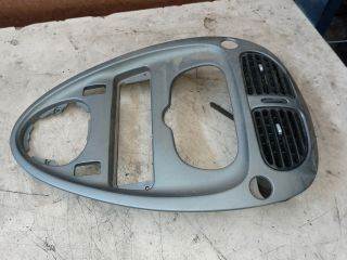 Citroën Xsara Picasso Középkonzol Keret *130217*