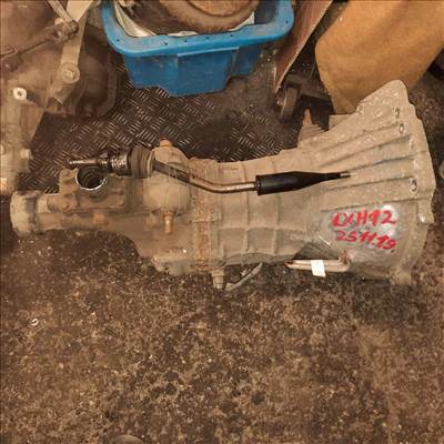 Toyota HiAce V váltó 