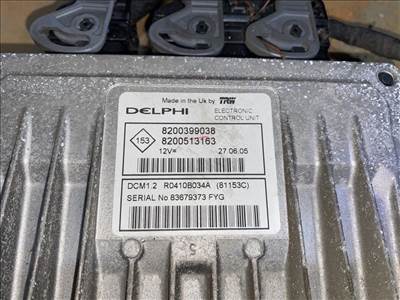 Renault Clio III ECU  8200399038 8200513163