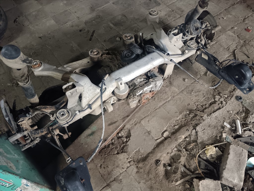 Skoda Octavia 4x4 komplett hátsó híd + difi  1. kép