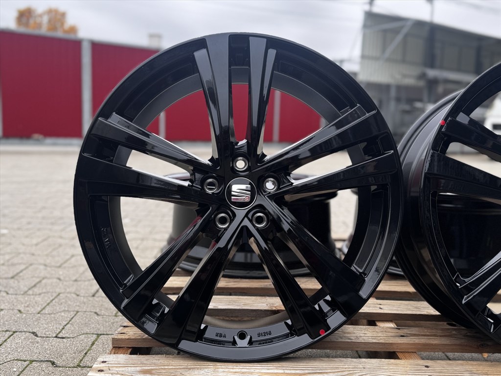 R20 5x112 Original Seat ABRERA - 8J ET45 SE028020 MP671 új alufelnik felnik 20" 20col 5. kép