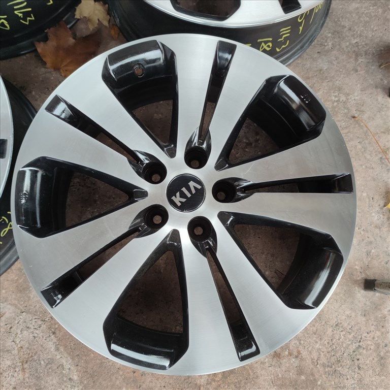 5x114,3 18 Gyári Kia Polír alufelni 185000ft a 4db/58/ 4. kép