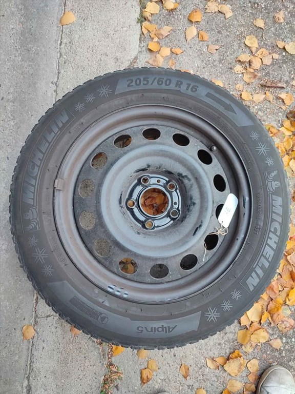 Eladó Michelin alpin5 tèligumi szett felnivel 205/60 R16 3. kép