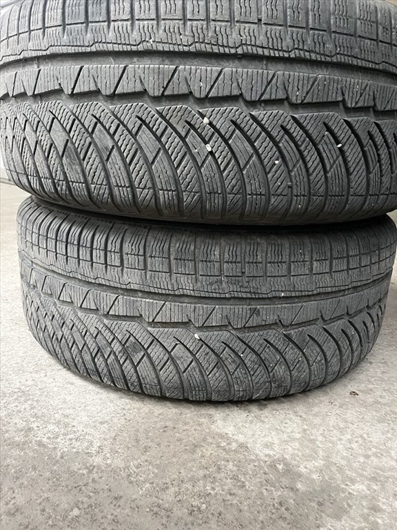 18" újszerű Mak alufelni, rajta 245/50 újszerű Michelin téli gumi  4. kép