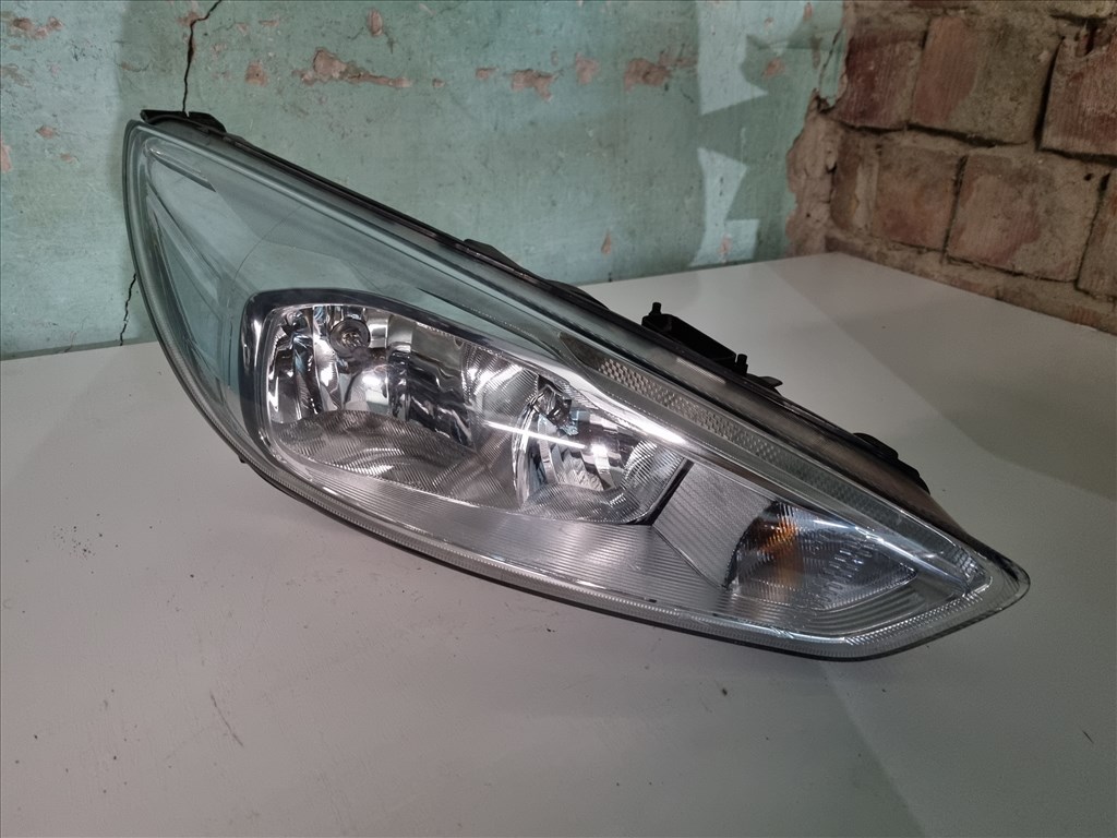Ford Focus Mk3 (2014-2018) Jobb első fényszóró F1EB-13W029-AFB 1. kép