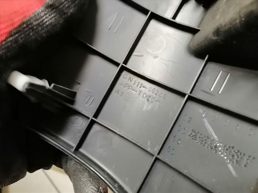 Mitsubishi Outlander I 2.0 4WD Bal alsó műszerfal burkolat  gn11100240 3. kép