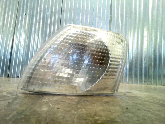 VOLKSWAGEN PASSAT 96.10-00.10 B5 Bal első irányjelző 1. kép