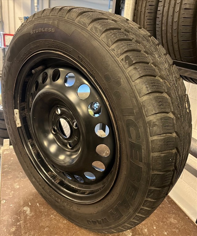  Opel Astra G autóra való Hankook téli gumi és lemezfelni R15 195/60 2. kép