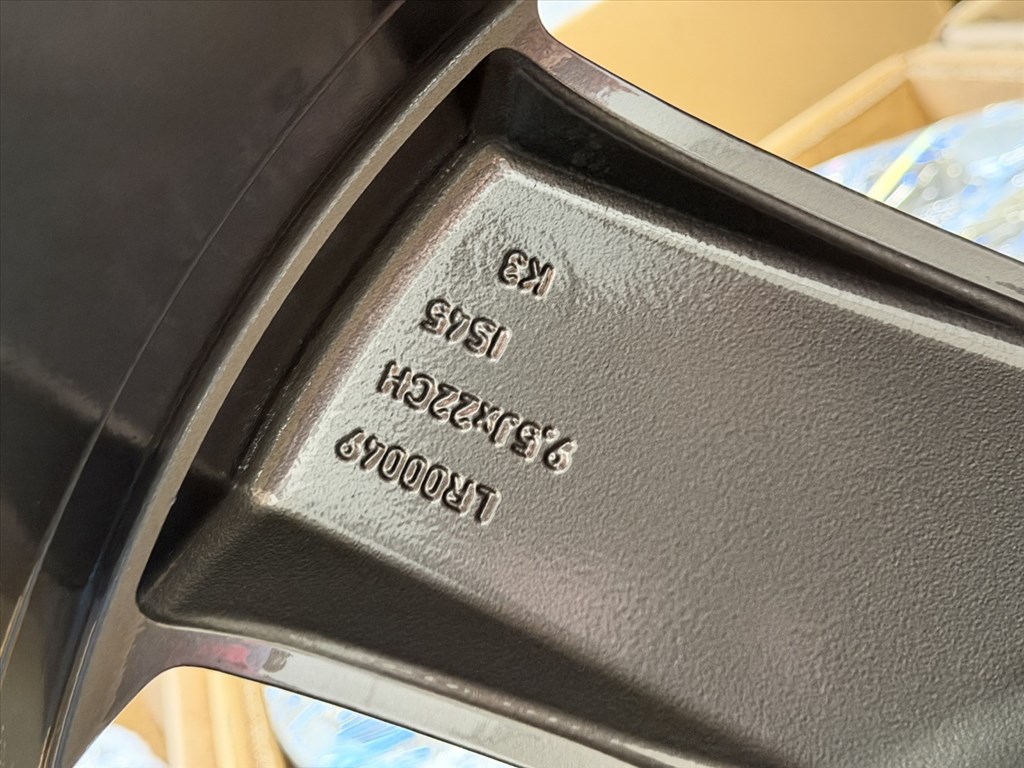 R22 original Land Rover 9.5J ET45 - MY42-1007-JA / MY42-1007-DA  2db alufelni felni 12. kép